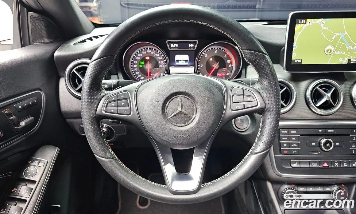 Mercedes-Benz CLA-Class 2016 2.1 автомат (гидро), фото 13