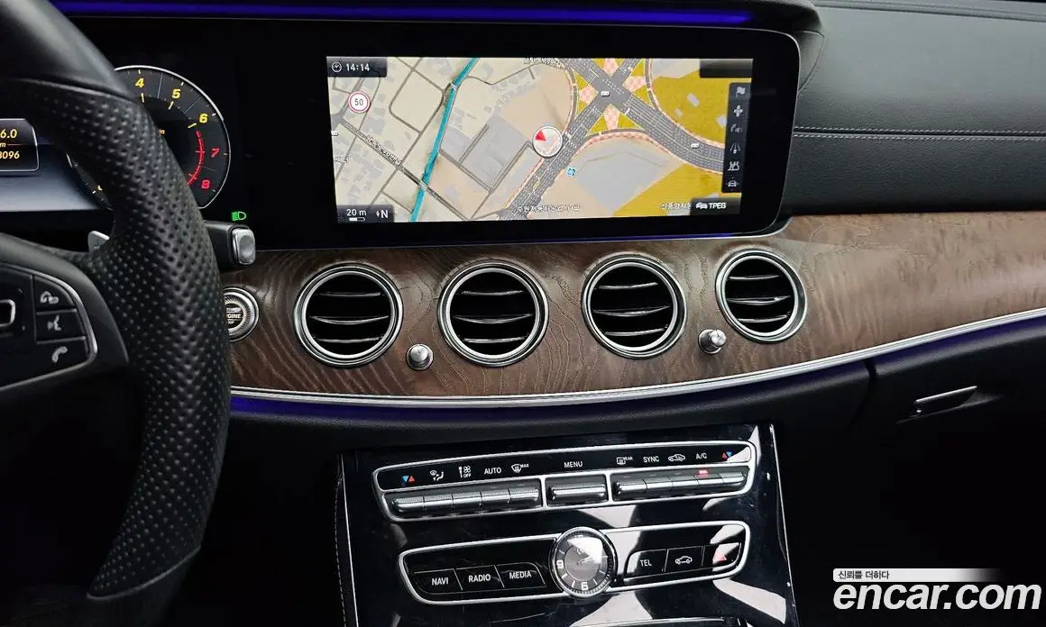 Mercedes-Benz E-Class 2016 2.0 автомат (гидро), фото 13 Mercedes-Benz E-Class 2016 2.0 автомат (гидро), фото 13