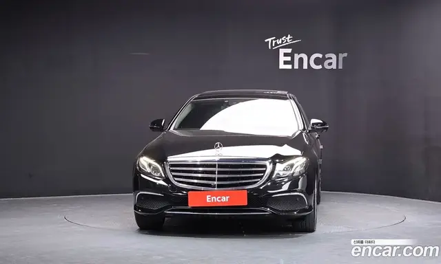 Mercedes-Benz E-Class 2016 2.0 автомат (гидро), миниатюра 3 Mercedes-Benz E-Class 2016 2.0 автомат (гидро), миниатюра 3