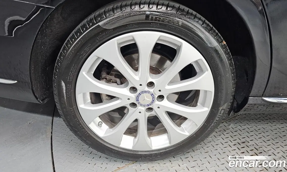 Mercedes-Benz E-Class 2016 2.0 автомат (гидро), фото 5 Mercedes-Benz E-Class 2016 2.0 автомат (гидро), фото 5