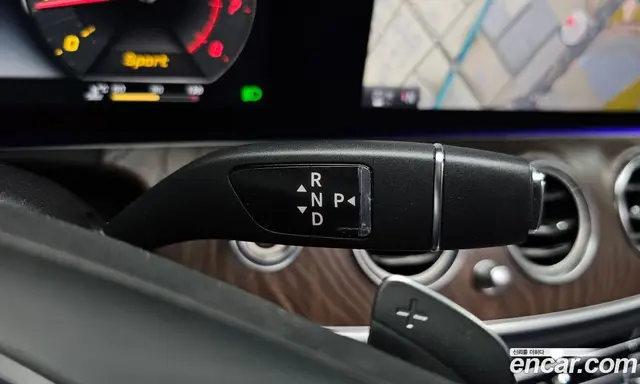 Mercedes-Benz E-Class 2016 2.0 автомат (гидро), миниатюра 9 Mercedes-Benz E-Class 2016 2.0 автомат (гидро), миниатюра 9
