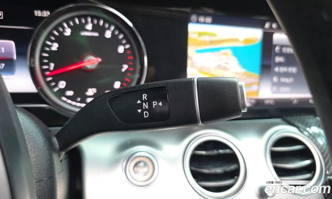 Mercedes-Benz E-Class 2018 2.0 автомат (гидро), фото 12