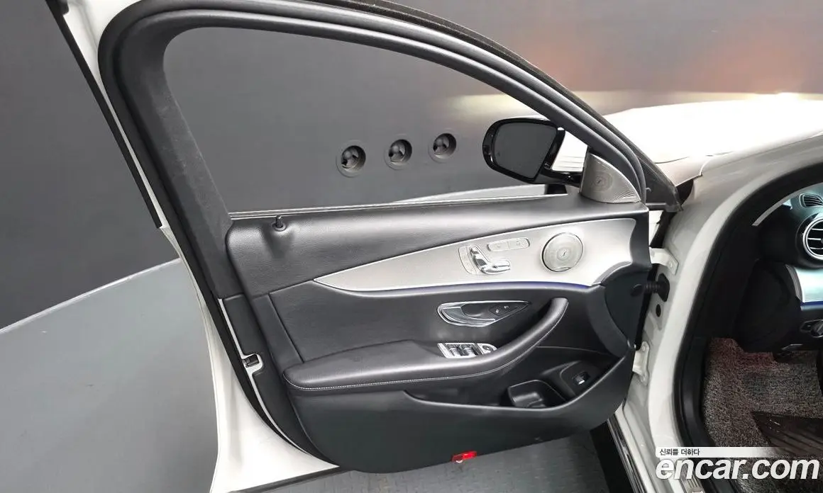 Mercedes-Benz E-Class 2018 2.0 автомат (гидро), фото 14