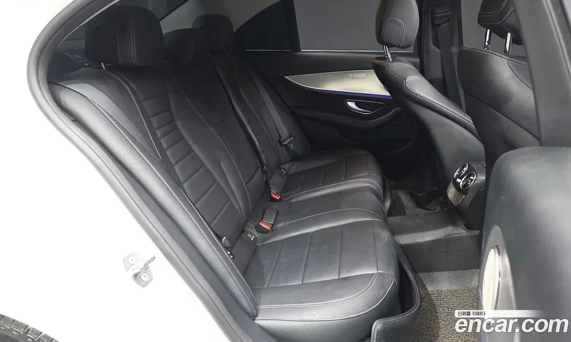 Mercedes-Benz E-Class 2018 2.0 автомат (гидро), фото 18