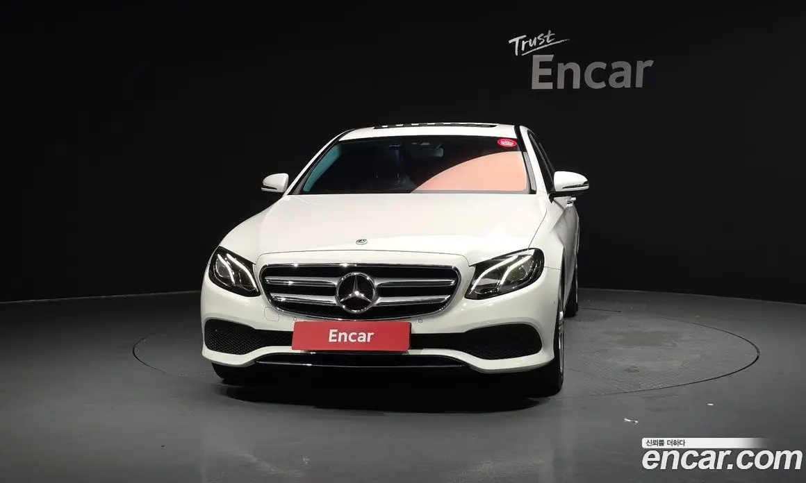 Mercedes-Benz E-Class 2018 2.0 автомат (гидро), фото 3