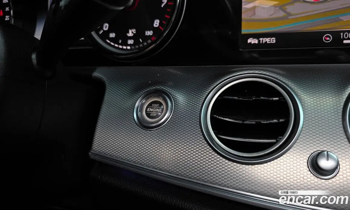 Mercedes-Benz E-Class 2018 2.0 автомат (гидро), фото 34