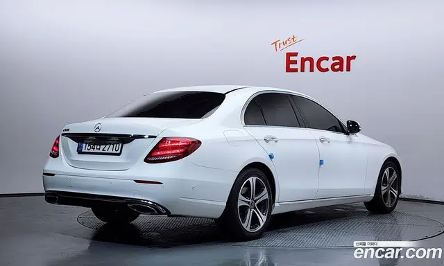 Mercedes-Benz E-Class 2019 2.0 автомат (гидро), миниатюра 2 Mercedes-Benz E-Class 2019 2.0 автомат (гидро), миниатюра 2