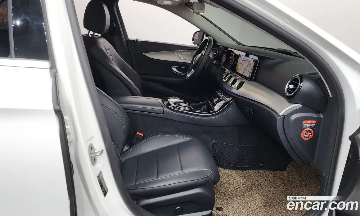 Mercedes-Benz E-Class 2019 2.0 автомат (гидро), фото 16 Mercedes-Benz E-Class 2019 2.0 автомат (гидро), фото 16