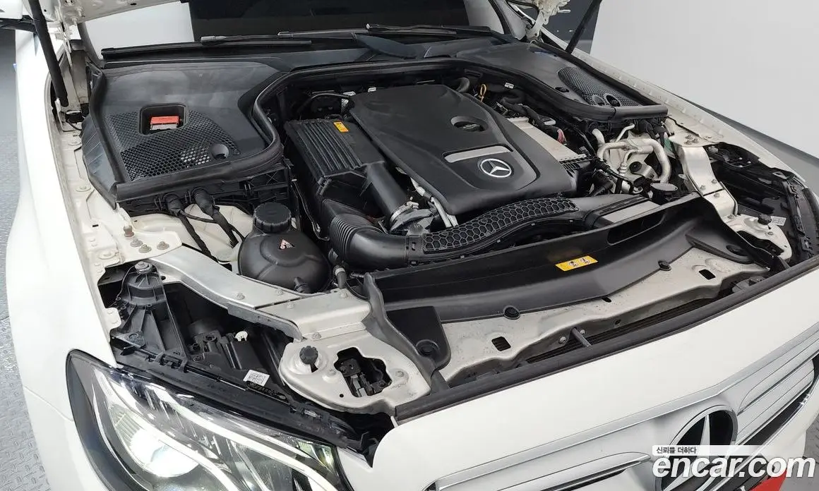 Mercedes-Benz E-Class 2019 2.0 автомат (гидро), фото 6 Mercedes-Benz E-Class 2019 2.0 автомат (гидро), фото 6