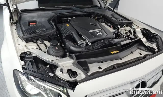 Mercedes-Benz E-Class 2019 2.0 автомат (гидро), миниатюра 6 Mercedes-Benz E-Class 2019 2.0 автомат (гидро), миниатюра 6
