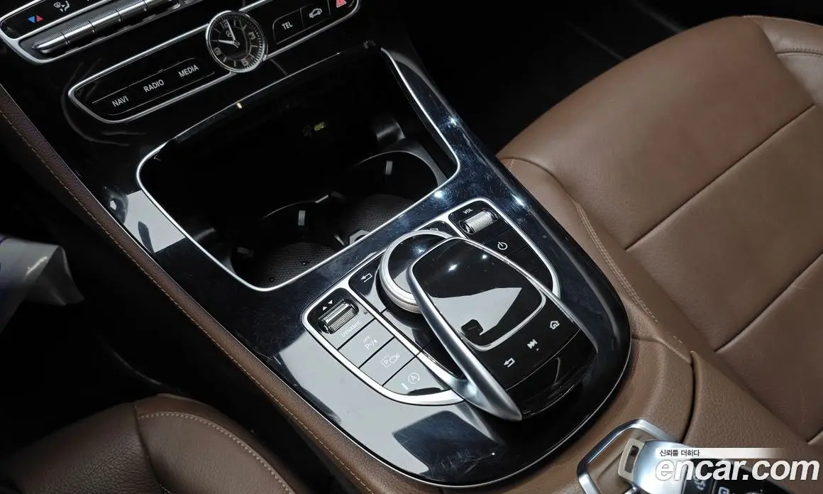 Mercedes-Benz E-Class 2019 1.9 автомат (гидро), фото 22 Mercedes-Benz E-Class 2019 1.9 автомат (гидро), фото 22