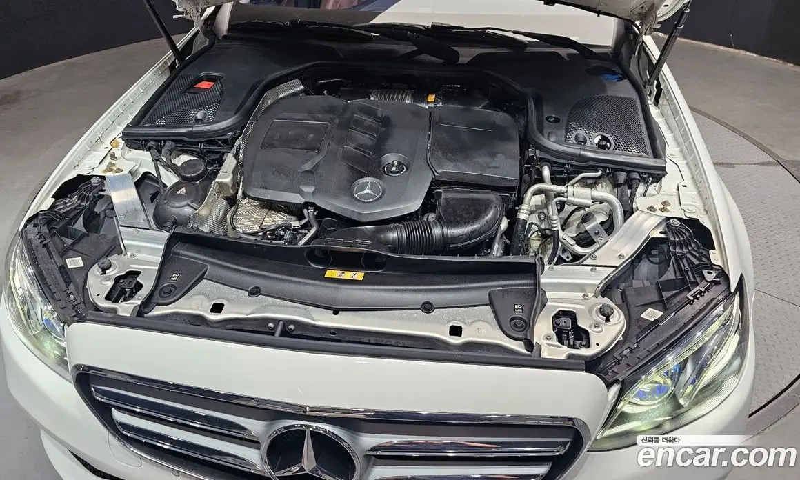 Mercedes-Benz E-Class 2019 1.9 автомат (гидро), фото 6 Mercedes-Benz E-Class 2019 1.9 автомат (гидро), фото 6