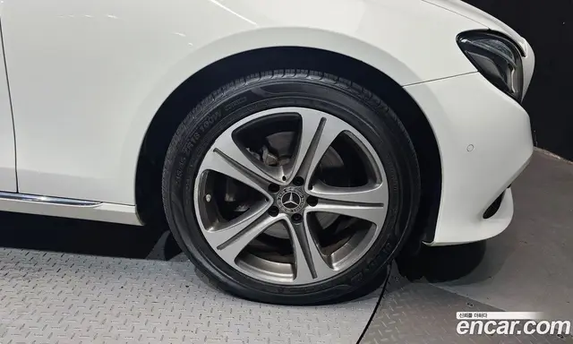 Mercedes-Benz E-Class 2019 1.9 автомат (гидро), миниатюра 7 Mercedes-Benz E-Class 2019 1.9 автомат (гидро), миниатюра 7
