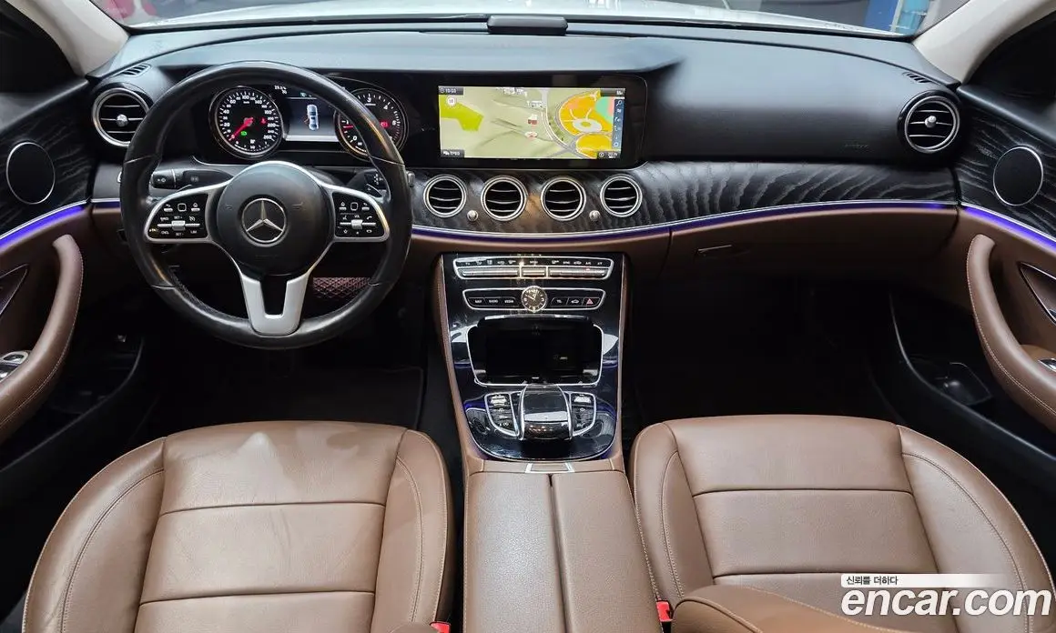 Mercedes-Benz E-Class 2019 1.9 автомат (гидро), фото 10 Mercedes-Benz E-Class 2019 1.9 автомат (гидро), фото 10