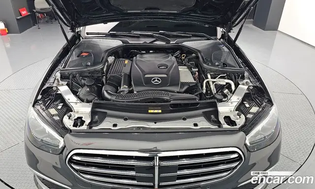 Mercedes-Benz E-Class 2020 2.0 автомат (гидро), миниатюра 6 Mercedes-Benz E-Class 2020 2.0 автомат (гидро), миниатюра 6