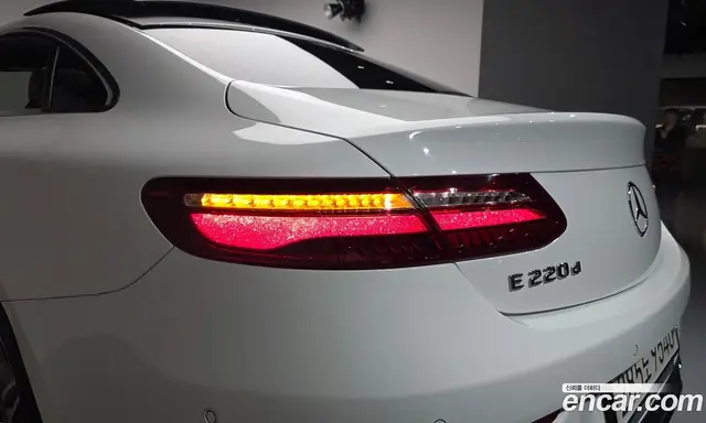 Mercedes-Benz E-Class 2020 1.9 автомат (гидро), миниатюра 8