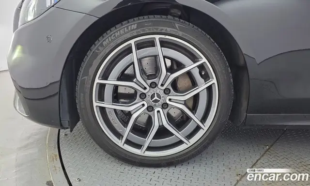 Mercedes-Benz E-Class 2020 1.9 автомат (гидро), миниатюра 5 Mercedes-Benz E-Class 2020 1.9 автомат (гидро), миниатюра 5