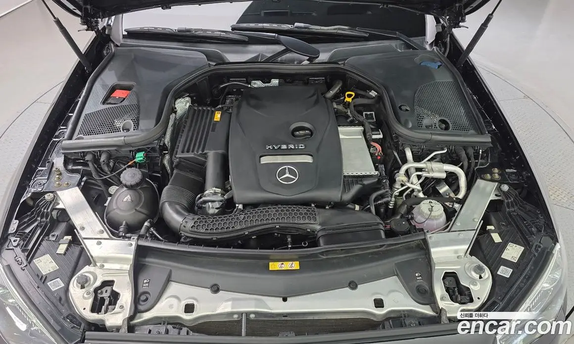 Mercedes-Benz E-Class 2021 2.0 автомат (гидро), фото 6 Mercedes-Benz E-Class 2021 2.0 автомат (гидро), фото 6