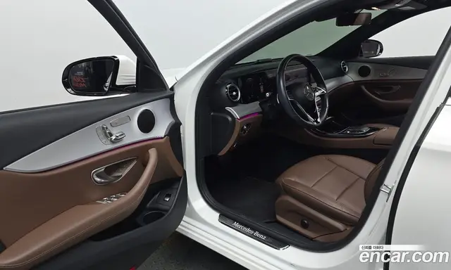 Mercedes-Benz E-Class 2021 2.0 автомат (гидро), миниатюра 12