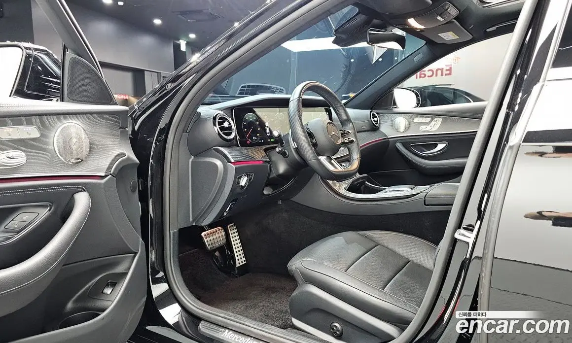 Mercedes-Benz E-Class 2022 2.0 автомат (гидро), фото 13