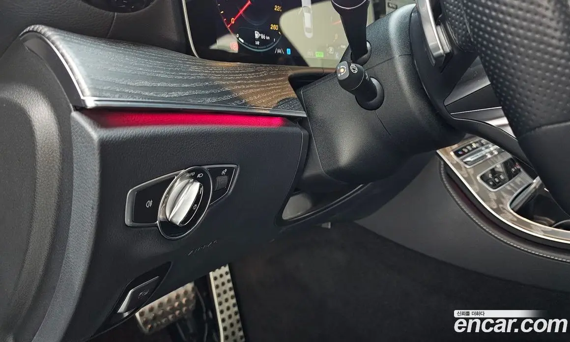 Mercedes-Benz E-Class 2022 2.0 автомат (гидро), фото 23