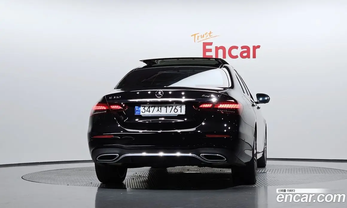 Mercedes-Benz E-Class 2022 2.0 автомат (гидро), фото 4