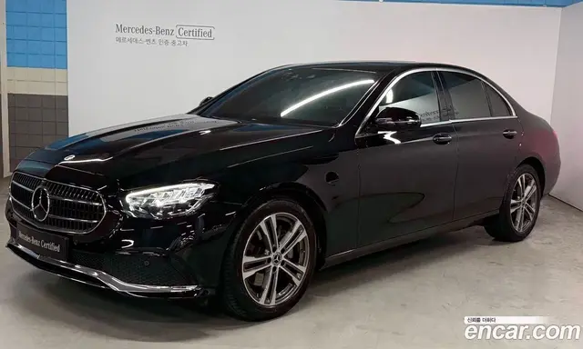 Mercedes-Benz E-Class 2023 2.0 автомат (гидро), миниатюра 1 Mercedes-Benz E-Class 2023 2.0 автомат (гидро), миниатюра 1