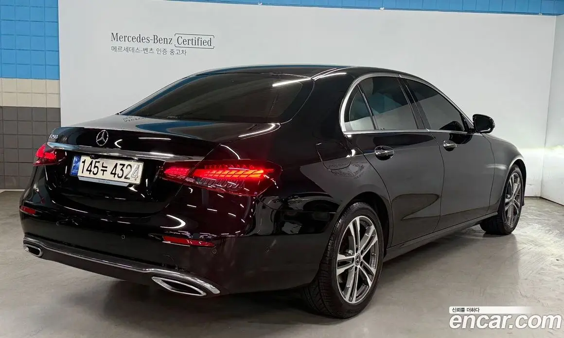 Mercedes-Benz E-Class 2023 2.0 автомат (гидро), фото 2 Mercedes-Benz E-Class 2023 2.0 автомат (гидро), фото 2