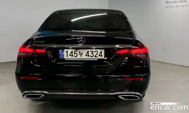 Mercedes-Benz E-Class 2023 2.0 автомат (гидро), миниатюра 4 Mercedes-Benz E-Class 2023 2.0 автомат (гидро), миниатюра 4