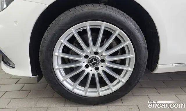 Mercedes-Benz E-Class 2023 2.0 автомат (гидро), миниатюра 5 Mercedes-Benz E-Class 2023 2.0 автомат (гидро), миниатюра 5