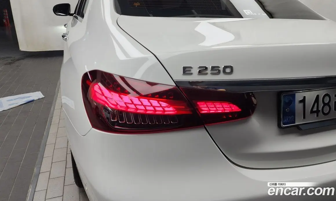Mercedes-Benz E-Class 2023 2.0 автомат (гидро), фото 9 Mercedes-Benz E-Class 2023 2.0 автомат (гидро), фото 9