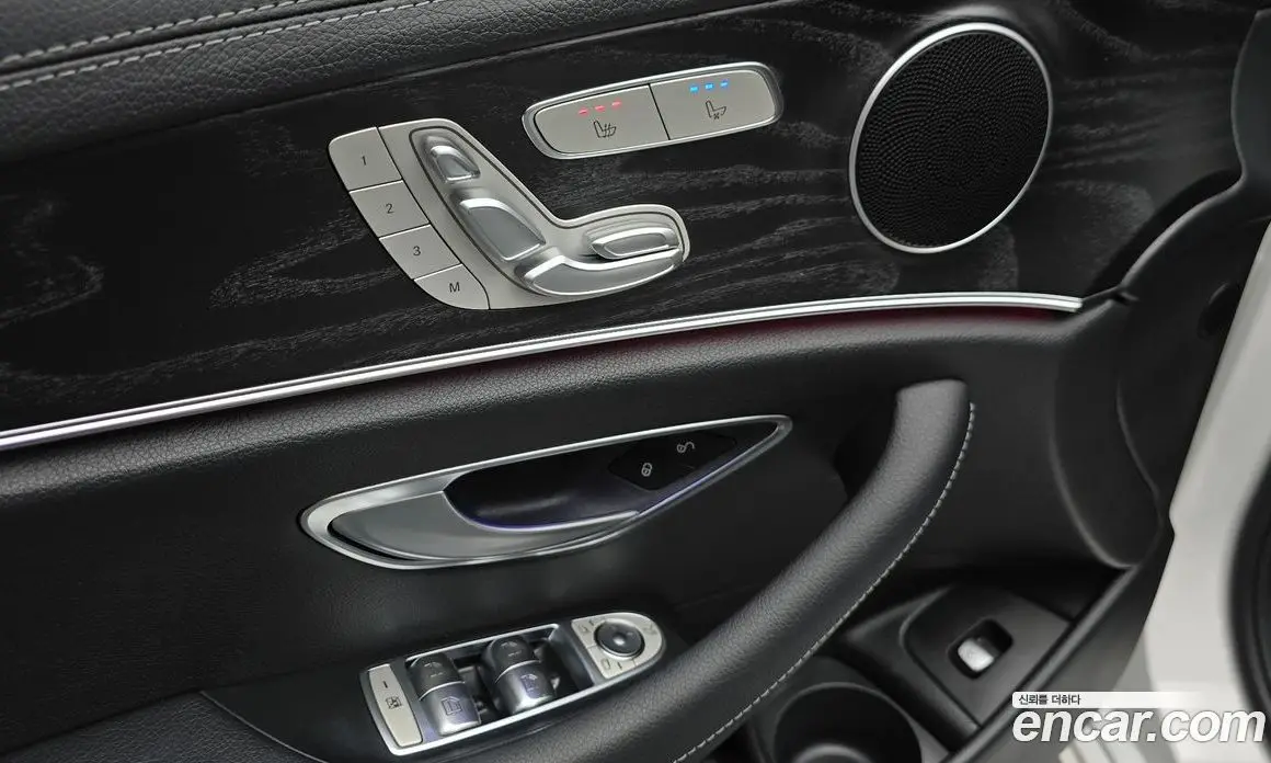 Mercedes-Benz E-Class 2023 2.0 автомат (гидро), фото 20 Mercedes-Benz E-Class 2023 2.0 автомат (гидро), фото 20