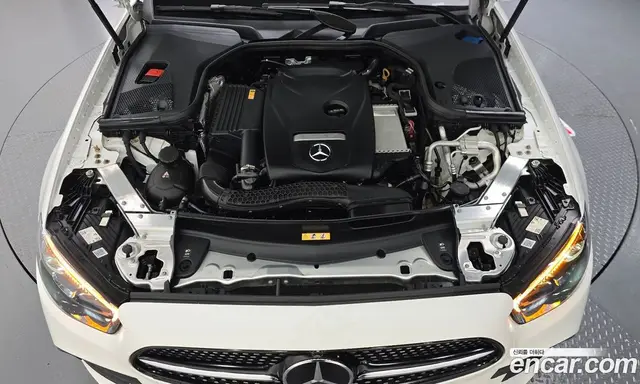 Mercedes-Benz E-Class 2023 2.0 автомат (гидро), миниатюра 5 Mercedes-Benz E-Class 2023 2.0 автомат (гидро), миниатюра 5