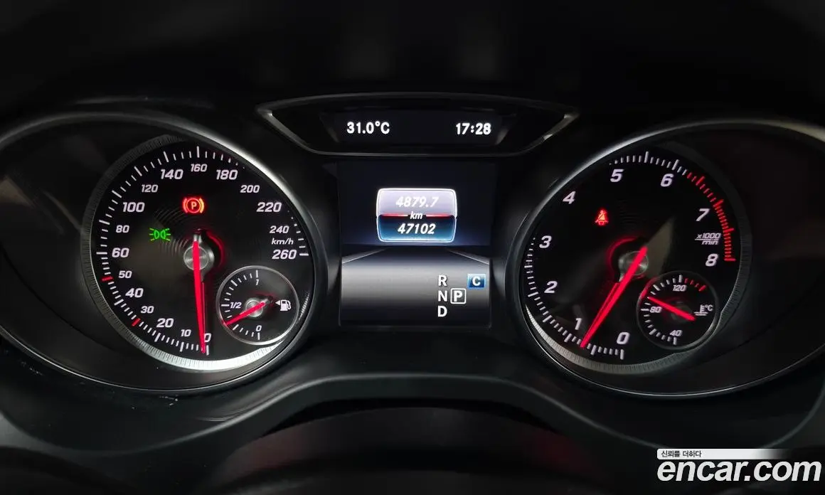 Mercedes-Benz GLA-Class 2019 2.0 автомат (гидро), фото 11 Mercedes-Benz GLA-Class 2019 2.0 автомат (гидро), фото 11