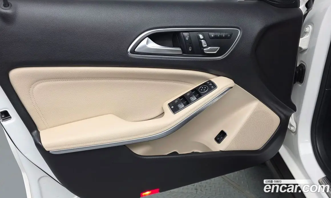 Mercedes-Benz GLA-Class 2019 2.0 автомат (гидро), фото 14 Mercedes-Benz GLA-Class 2019 2.0 автомат (гидро), фото 14