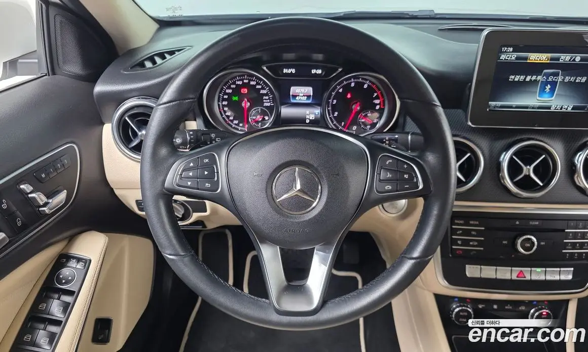Mercedes-Benz GLA-Class 2019 2.0 автомат (гидро), фото 19 Mercedes-Benz GLA-Class 2019 2.0 автомат (гидро), фото 19