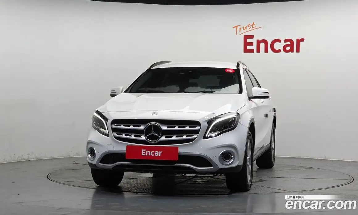 Mercedes-Benz GLA-Class 2019 2.0 автомат (гидро), фото 3 Mercedes-Benz GLA-Class 2019 2.0 автомат (гидро), фото 3