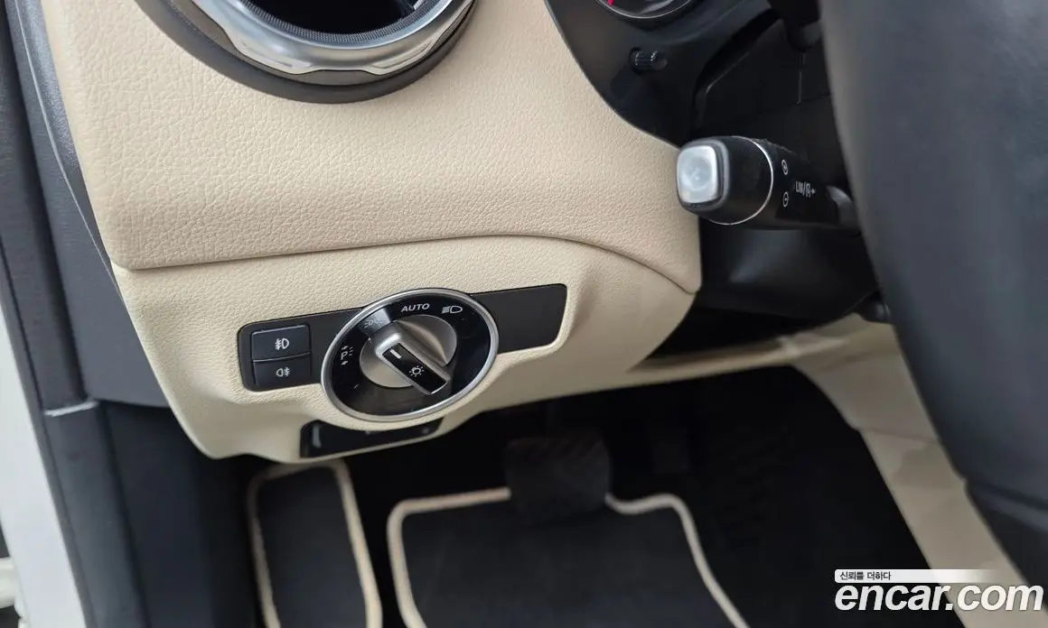 Mercedes-Benz GLA-Class 2019 2.0 автомат (гидро), фото 29 Mercedes-Benz GLA-Class 2019 2.0 автомат (гидро), фото 29