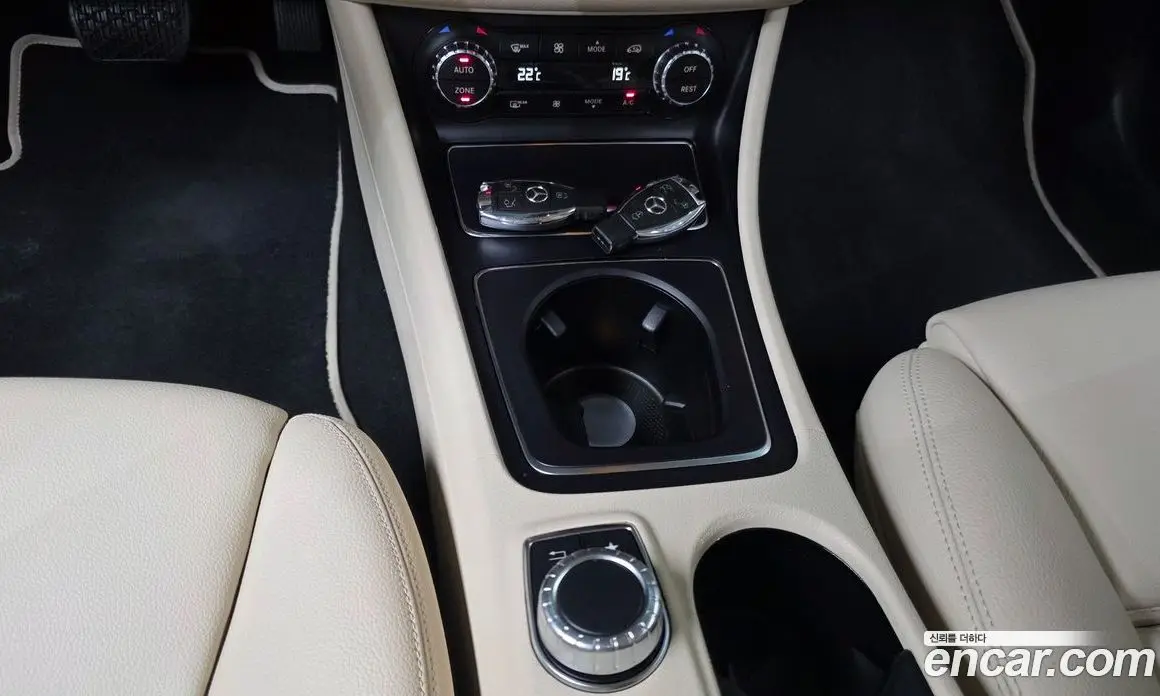 Mercedes-Benz GLA-Class 2019 2.0 автомат (гидро), фото 32 Mercedes-Benz GLA-Class 2019 2.0 автомат (гидро), фото 32