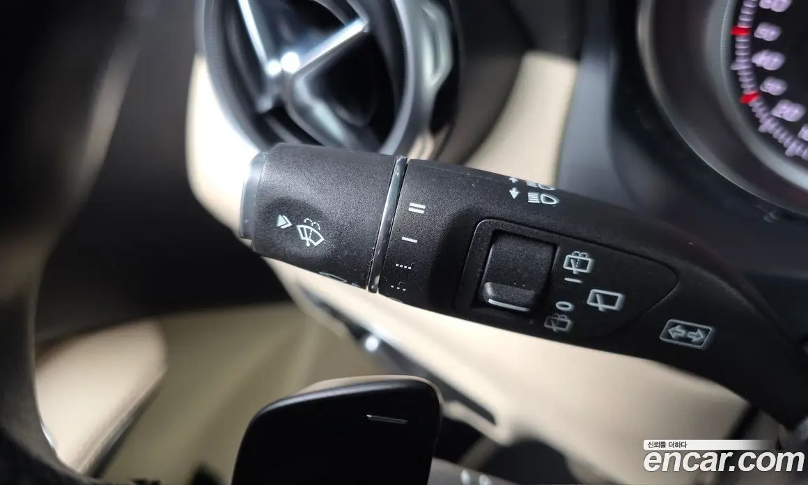 Mercedes-Benz GLA-Class 2019 2.0 автомат (гидро), фото 33 Mercedes-Benz GLA-Class 2019 2.0 автомат (гидро), фото 33