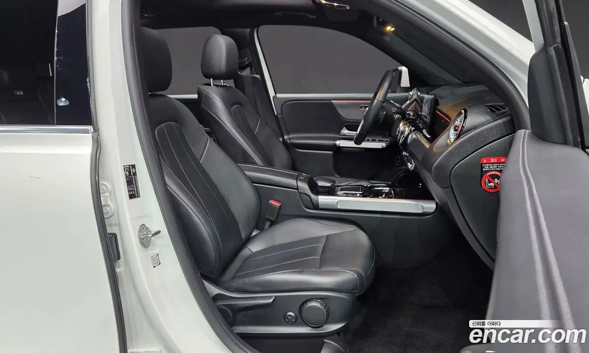 Mercedes-Benz GLB-Class 2022 1.9 автомат (гидро), фото 16
