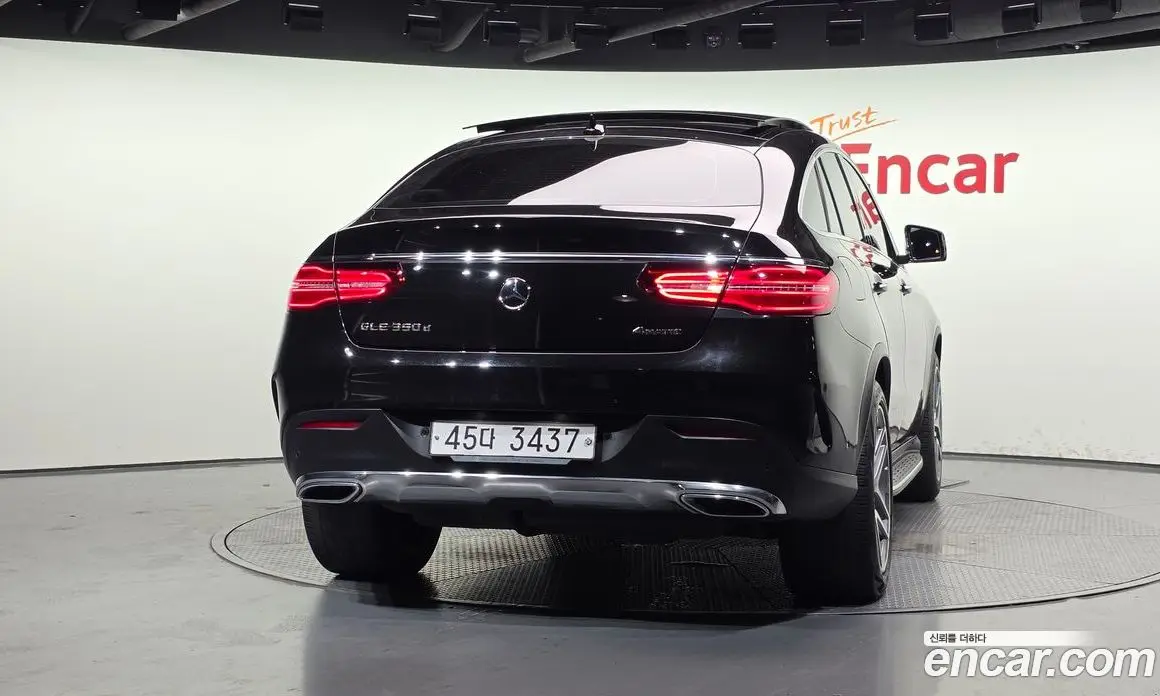 Mercedes-Benz GLE-Class 2018 3.0 автомат (гидро), фото 4 Mercedes-Benz GLE-Class 2018 3.0 автомат (гидро), фото 4