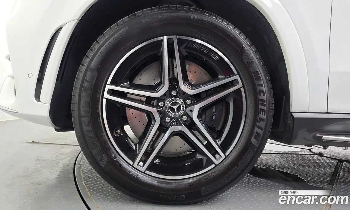 Mercedes-Benz GLE-Class 2020 3.0 автомат (гидро), фото 5 Mercedes-Benz GLE-Class 2020 3.0 автомат (гидро), фото 5