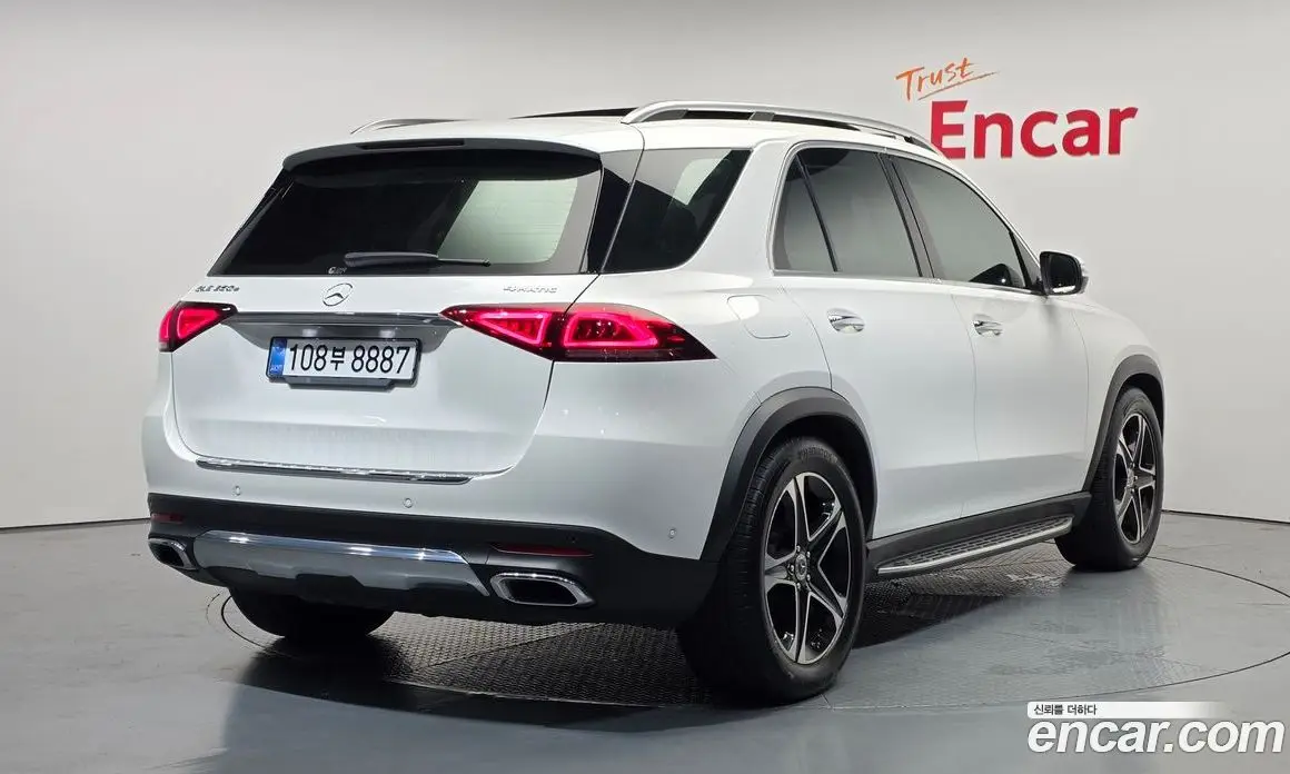 Mercedes-Benz GLE-Class 2022 2.0 автомат (гидро), фото 2 Mercedes-Benz GLE-Class 2022 2.0 автомат (гидро), фото 2
