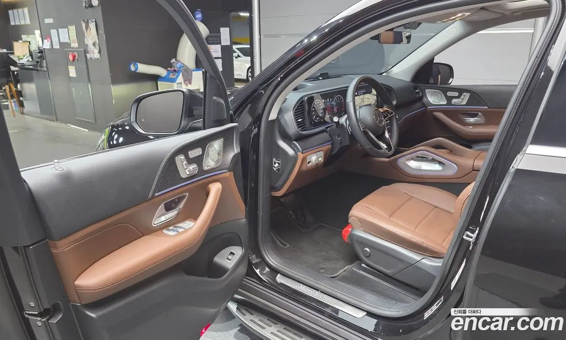 Mercedes-Benz GLE-Class 2025 2.0 автомат (гидро), фото 13 Mercedes-Benz GLE-Class 2025 2.0 автомат (гидро), фото 13