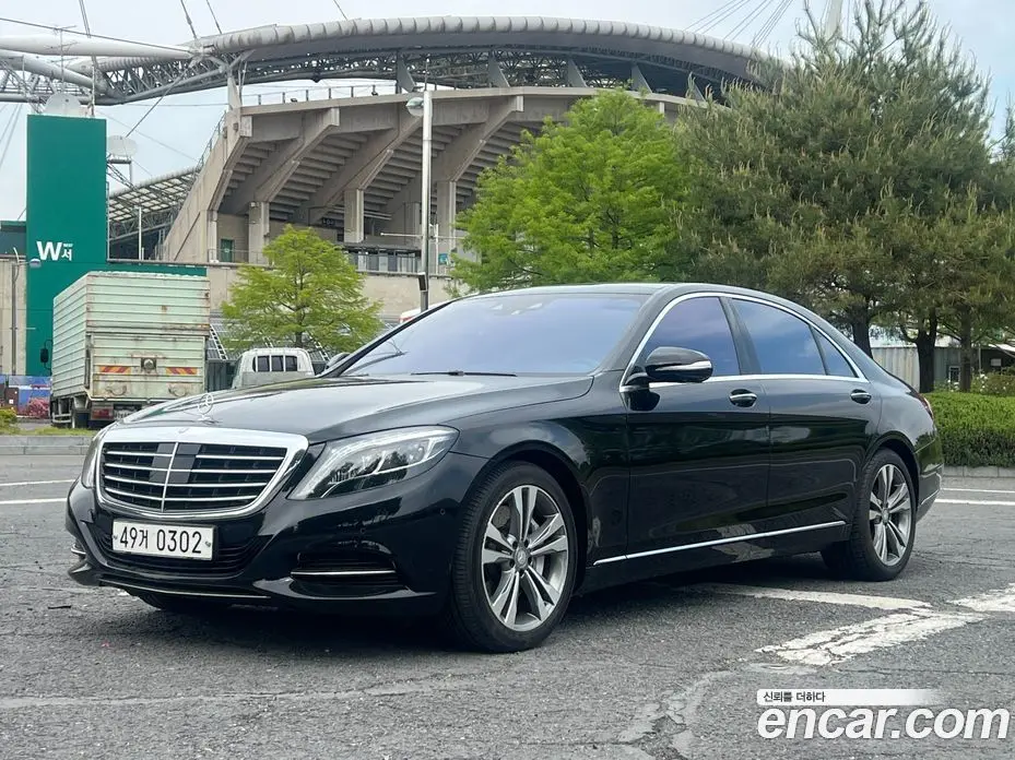 Mercedes-Benz S-Class 2015 4.7 автомат (гидро), фото 1 Mercedes-Benz S-Class 2015 4.7 автомат (гидро), фото 1