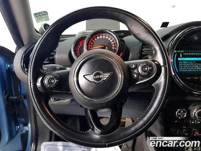 Mini Clubman 2017 1.5 автомат (гидро), миниатюра 11 Mini Clubman 2017 1.5 автомат (гидро), миниатюра 11