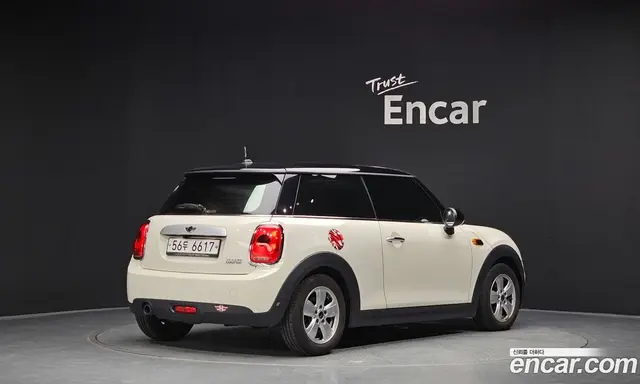 Mini Cooper 2015 1.5 автомат (гидро), миниатюра 2