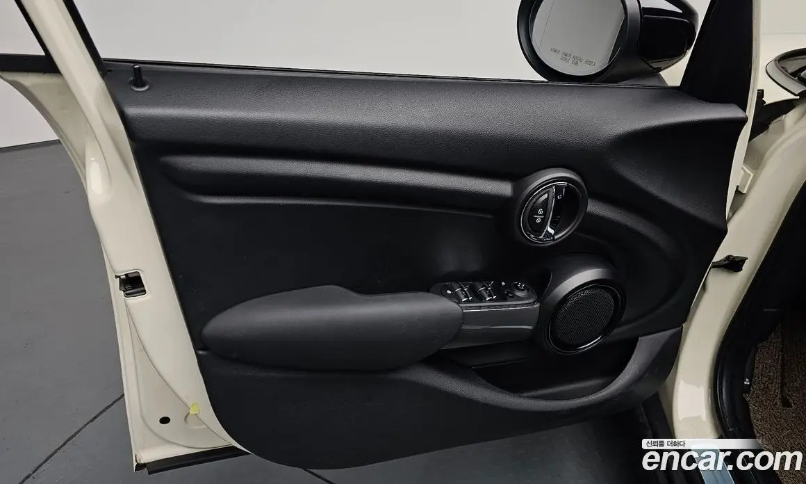 Mini Cooper 2020 1.5 автомат (гидро), фото 13