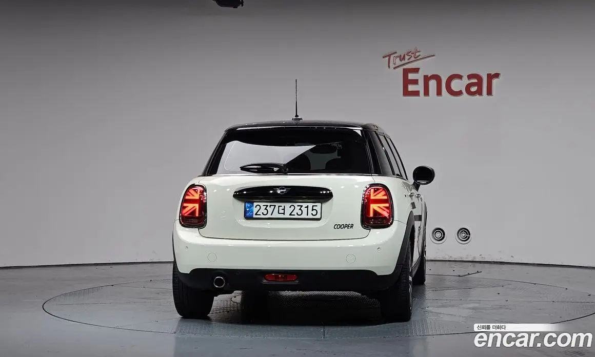 Mini Cooper 2020 1.5 автомат (гидро), фото 3
